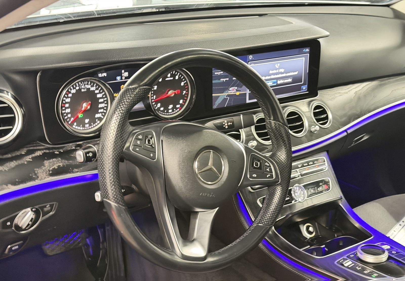 Mercedes-Benz E 250 9G-TR Avantgarde | LED | RFK | AMBIENTE foto 19
