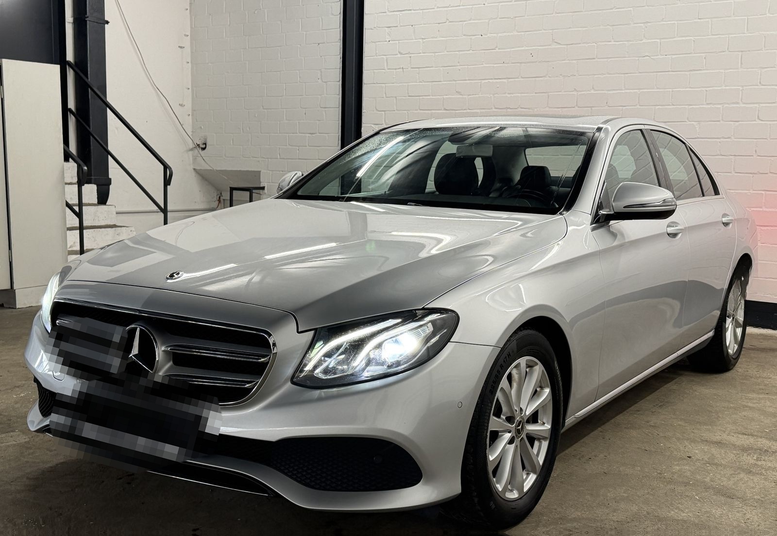 Mercedes-Benz E 250 9G-TR Avantgarde | LED | RFK | AMBIENTE foto 3