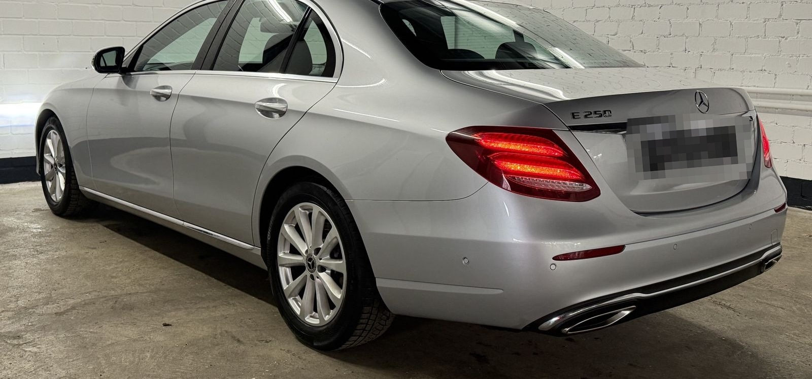 Mercedes-Benz E 250 9G-TR Avantgarde | LED | RFK | AMBIENTE foto 6