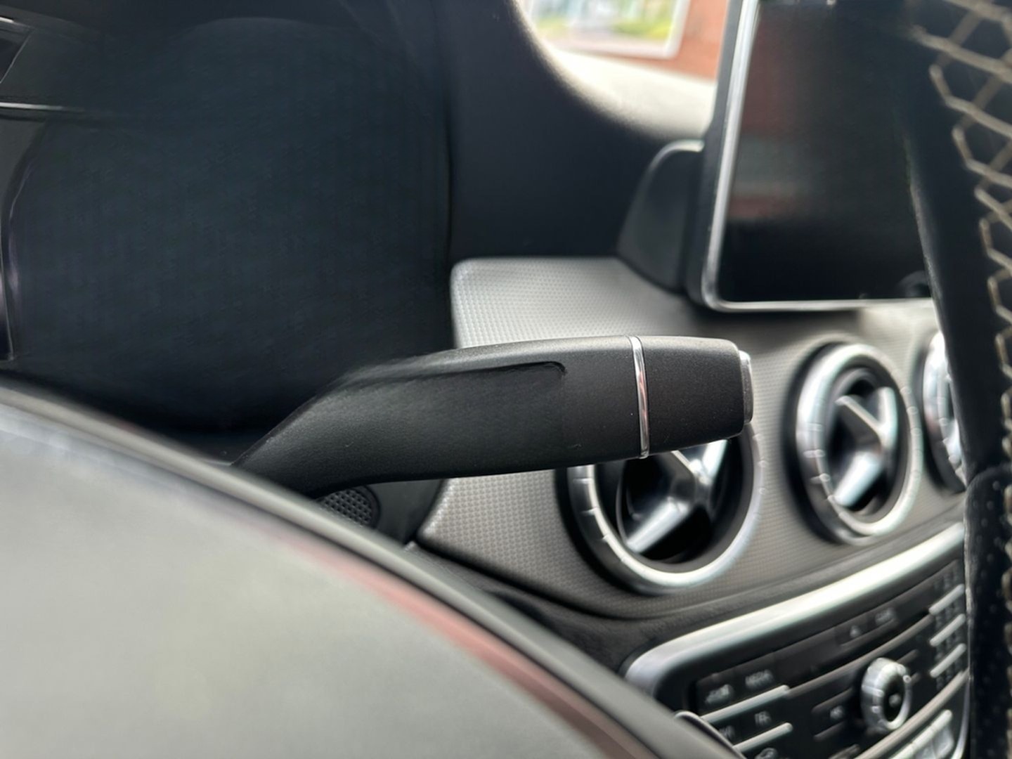 Mercedes-Benz CLA 200 Shooting Brake 7G Urban *LED*StHz*Pano* foto 27