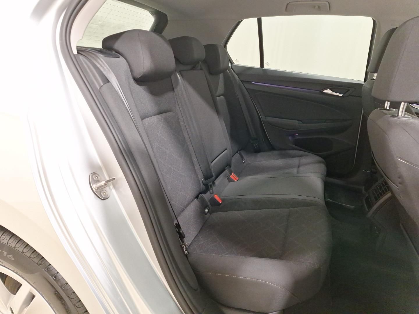 Volkswagen Golf 2.0 TDI DSG Life LED|Navi|ACC|RFK foto 12