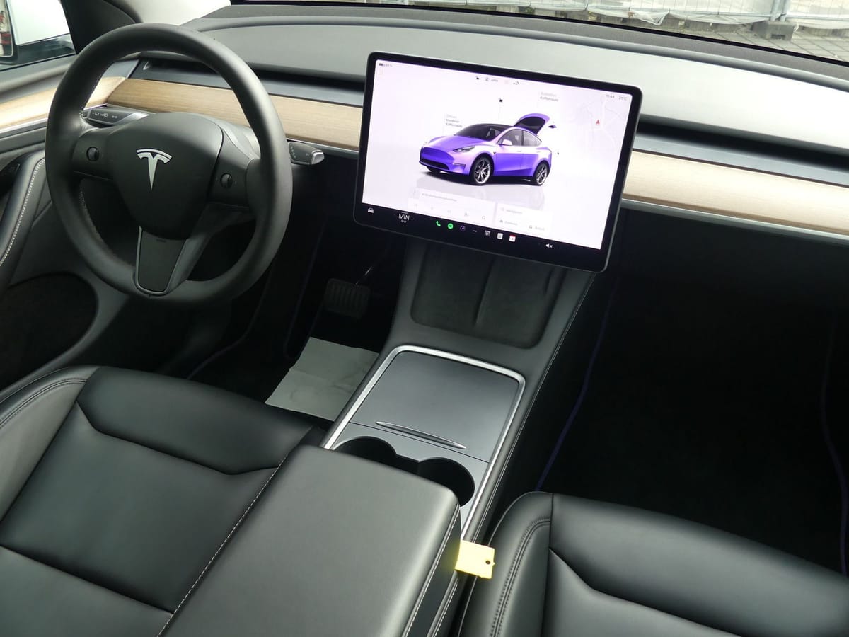 Tesla Model Y Long Range Dual AWD PANO 360° LED WÄRMEP foto 3