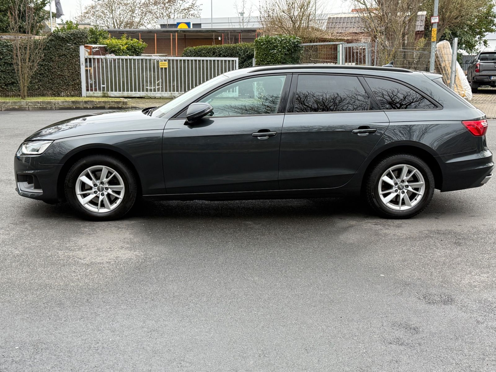 Audi A4 Avant 35 TDI basis foto 4