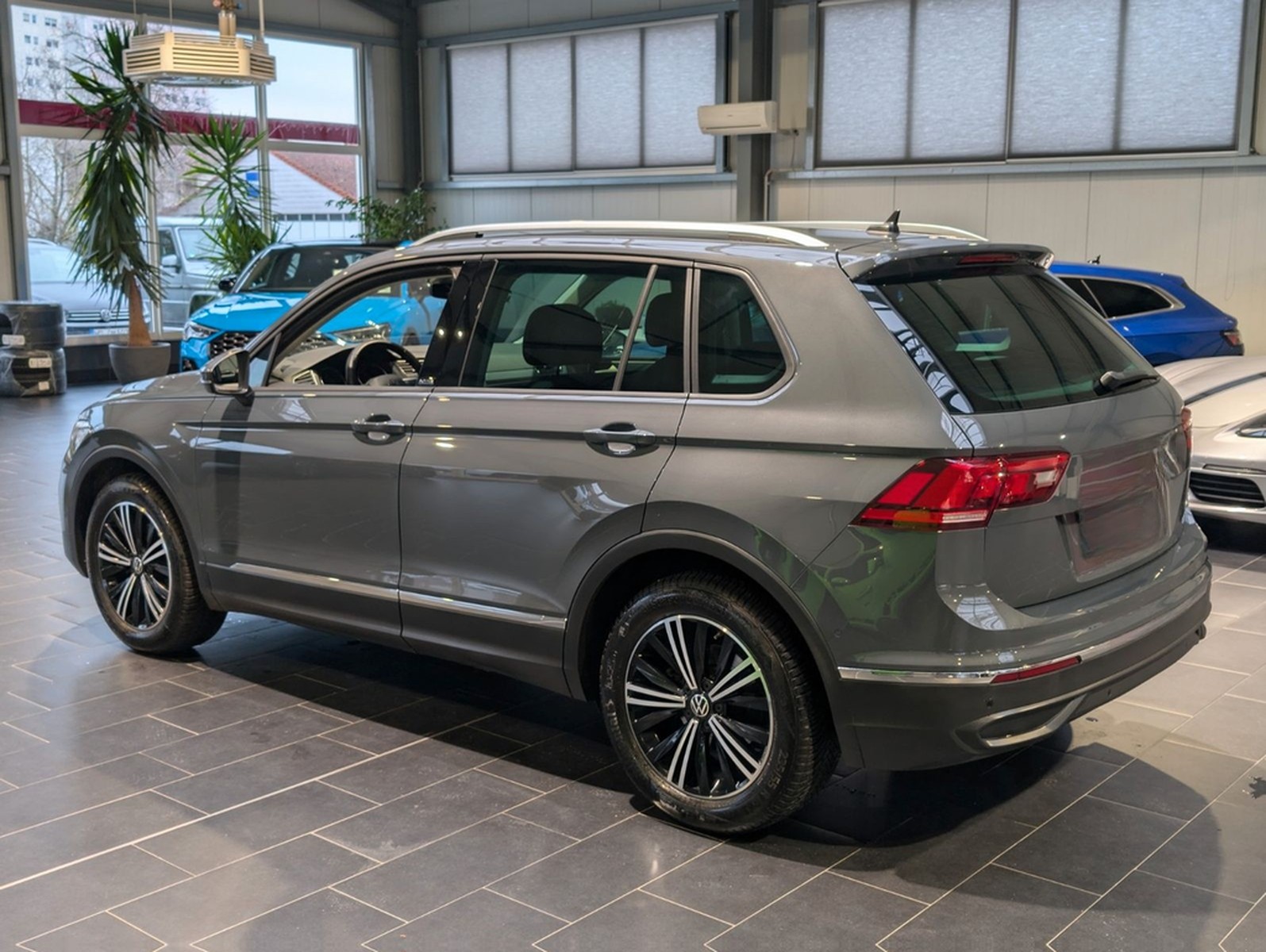 Volkswagen Tiguan 1.5 TSI OPF Life foto 2