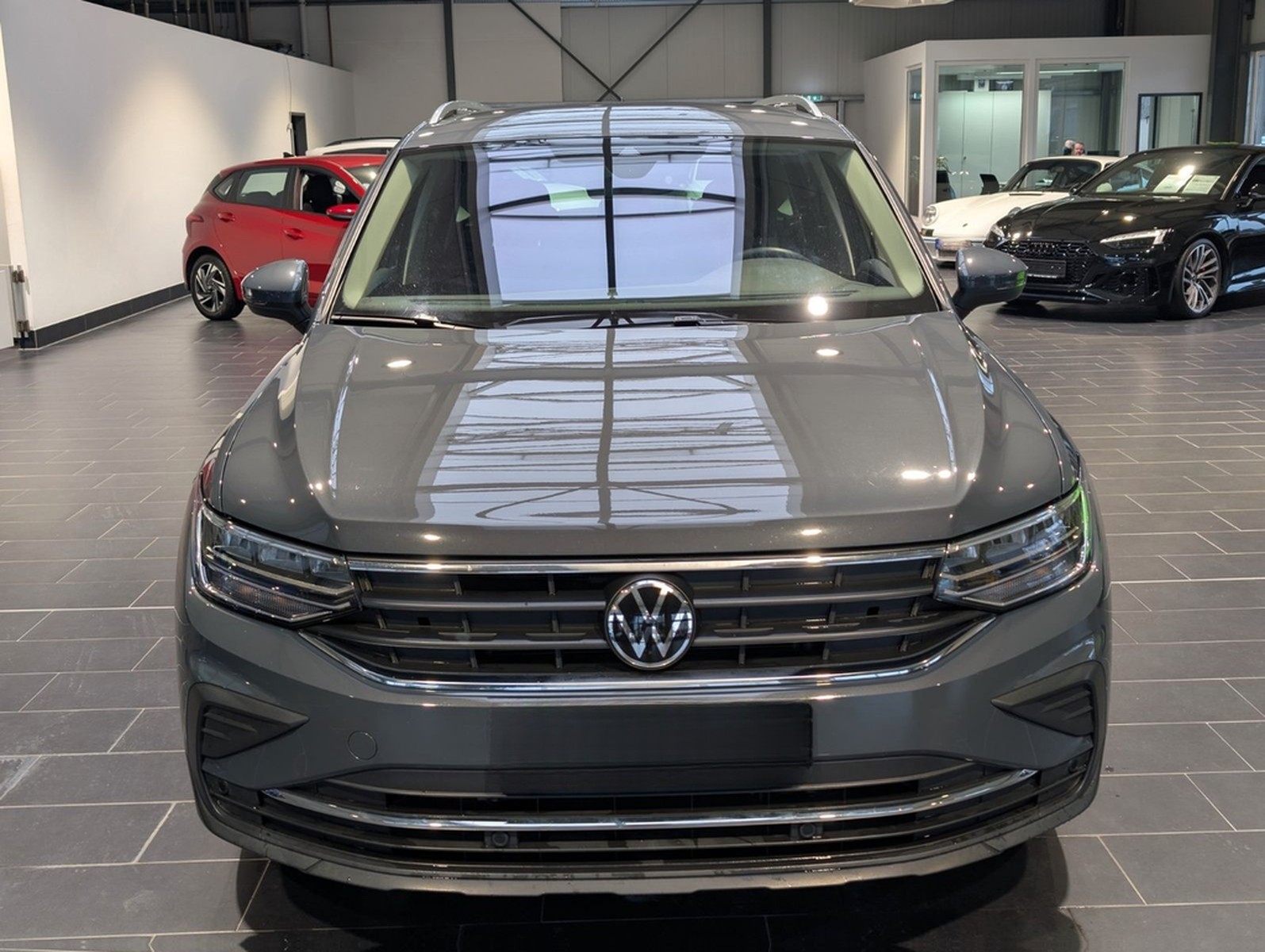 Volkswagen Tiguan 1.5 TSI OPF Life foto 3
