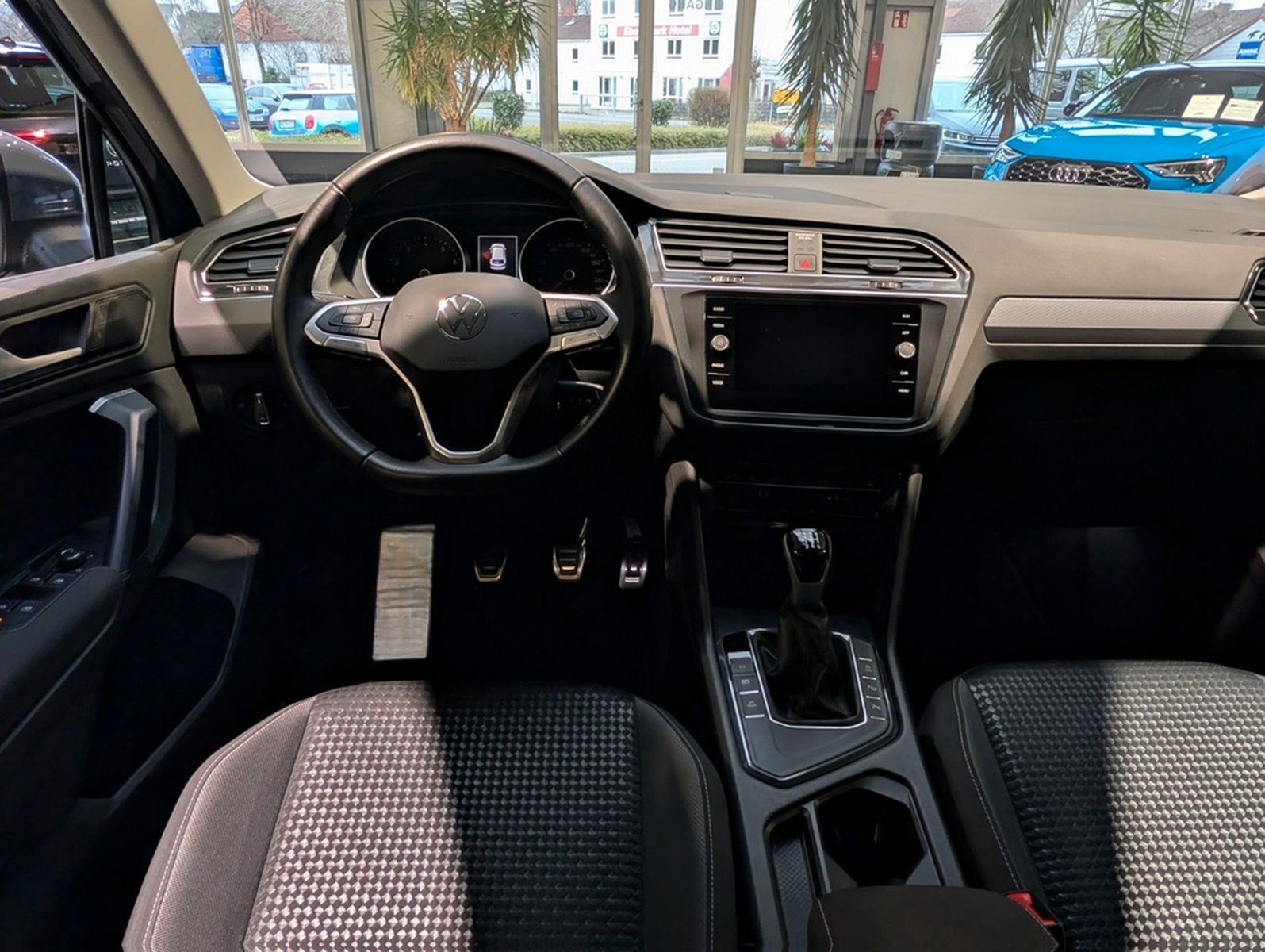 Volkswagen Tiguan 1.5 TSI OPF Life foto 7