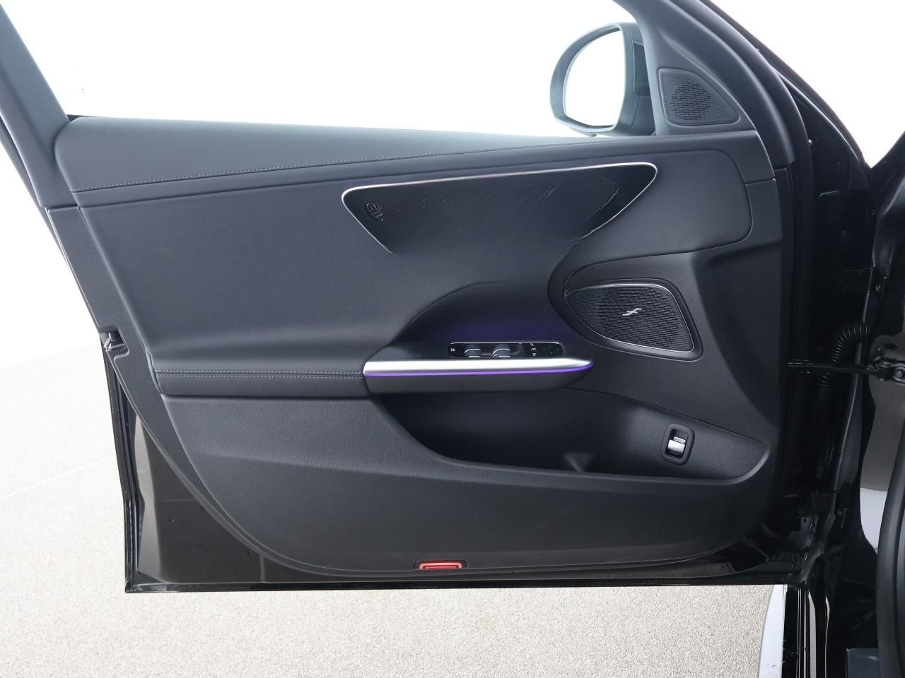 Mercedes-Benz C 220 d T AMG Digital Light MBUX Pano AHK 360 foto 12