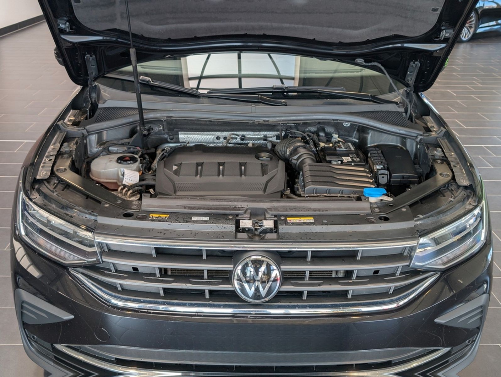 Volkswagen Tiguan 2.0 TDI SCR DSG Life 8-fach 1.Hand foto 13