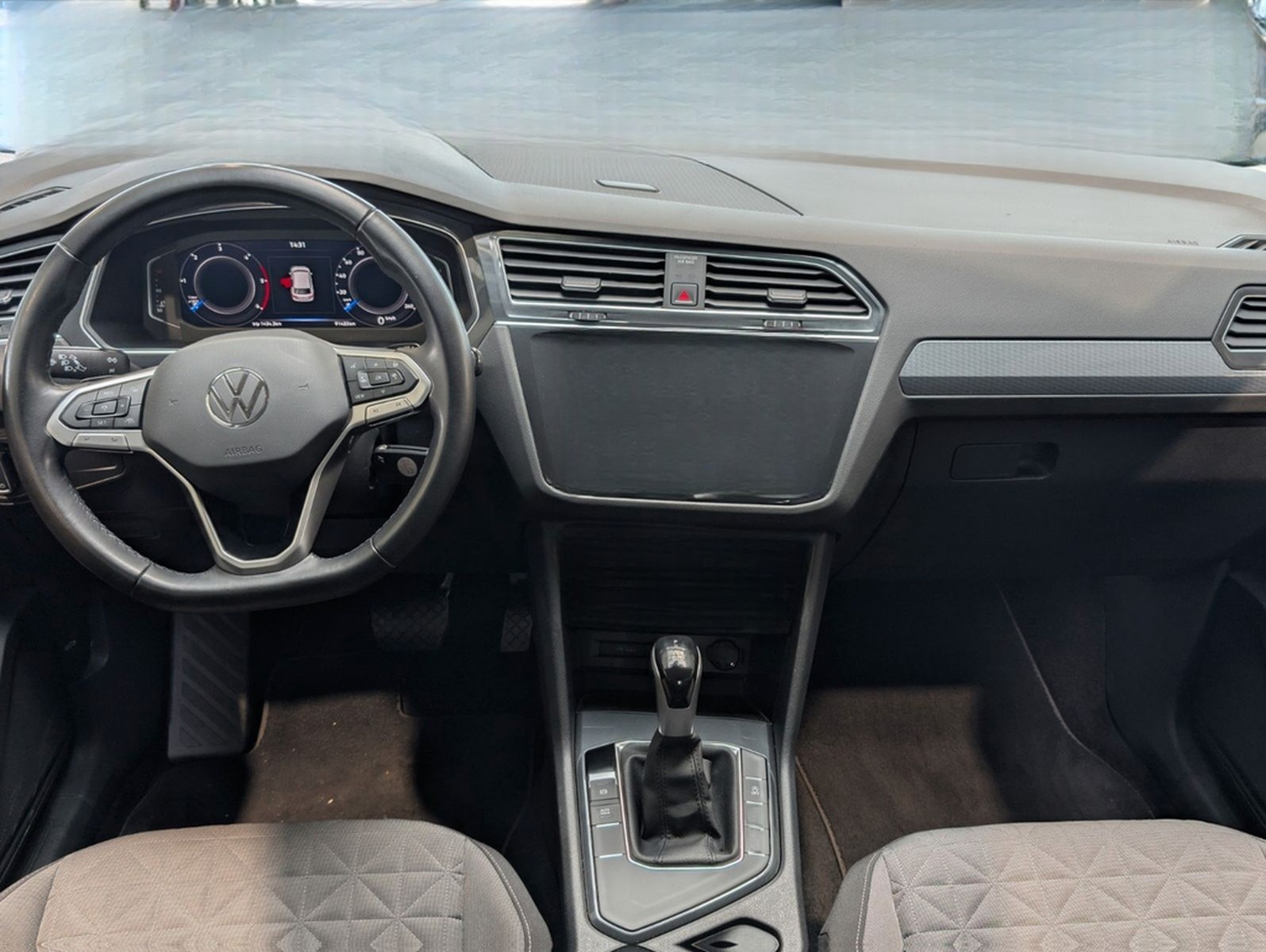 Volkswagen Tiguan 2.0 TDI SCR DSG Life 8-fach 1.Hand foto 8