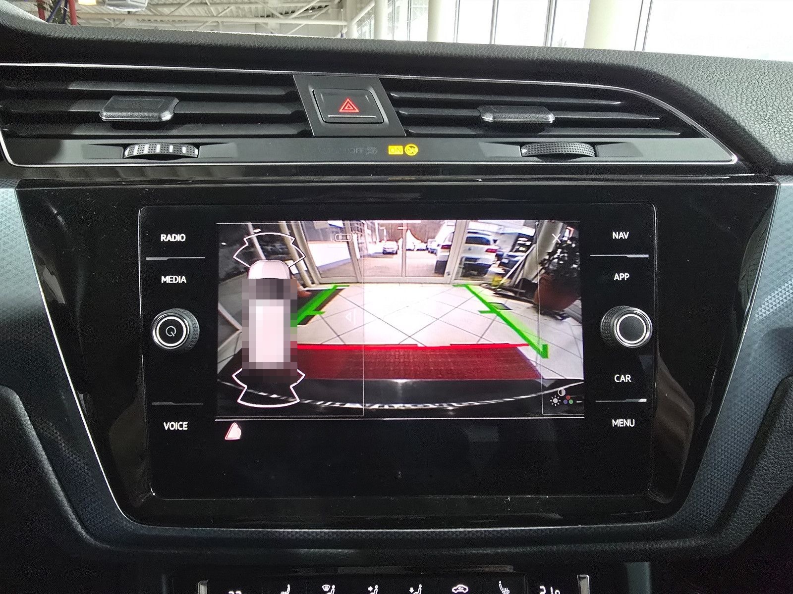 Volkswagen Touran Active+1.HAND+AHK+ACC+NAVI+KAMERA+LED+ foto 11