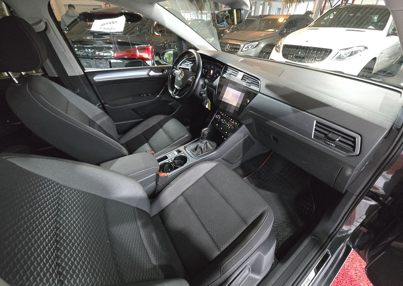 Volkswagen Touran Active+1.HAND+AHK+ACC+NAVI+KAMERA+LED+ foto 16