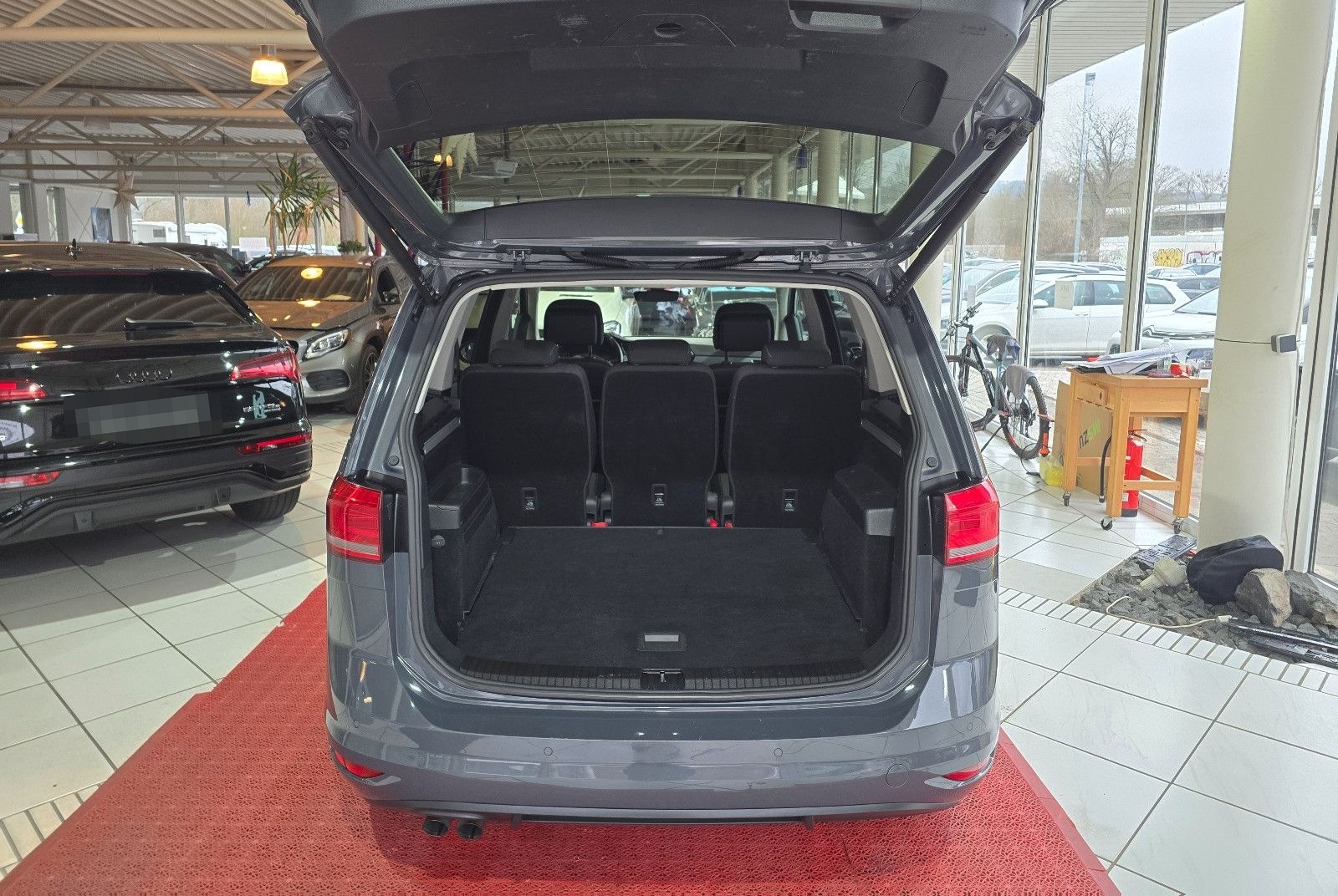 Volkswagen Touran Active+1.HAND+AHK+ACC+NAVI+KAMERA+LED+ foto 18