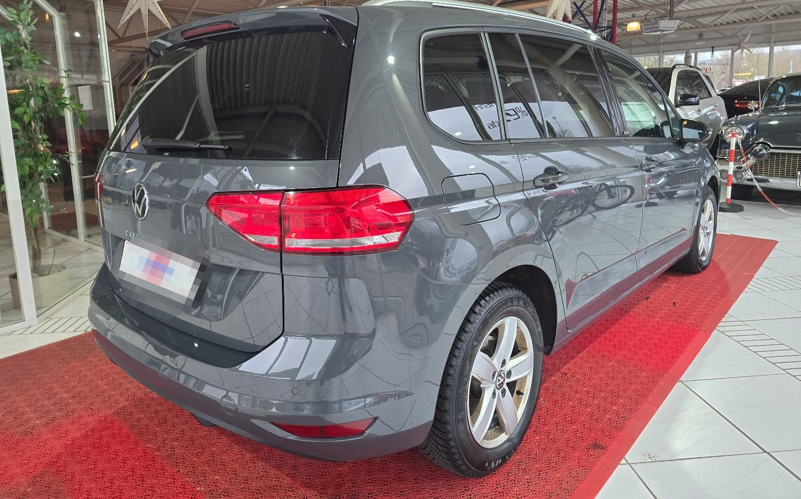 Volkswagen Touran Active+1.HAND+AHK+ACC+NAVI+KAMERA+LED+ foto 5