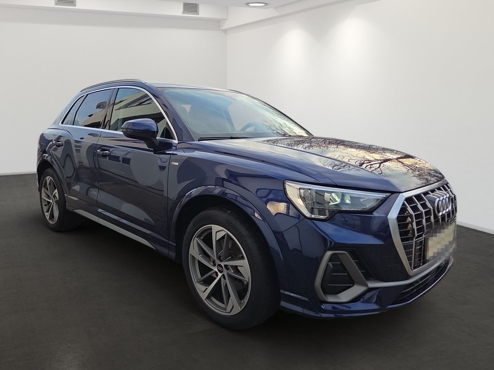 Audi Q3 S-LINE 35TFSI ALCANTARA+KAMERA+KEYLESS+NAVI+L foto 3