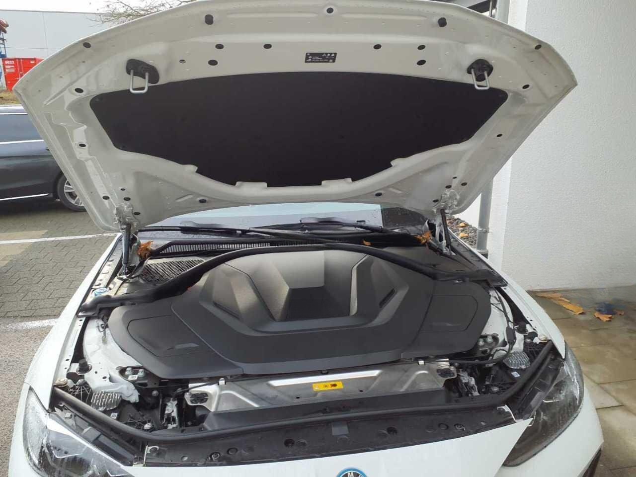 BMW i4 eDrive40 GranCoupe M Sport Shadow Live Cockpi foto 10