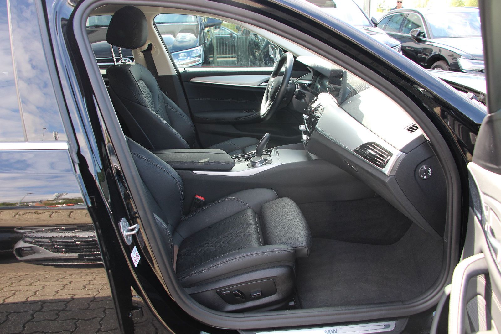 BMW 5 Lim. 520 d xDrive foto 7