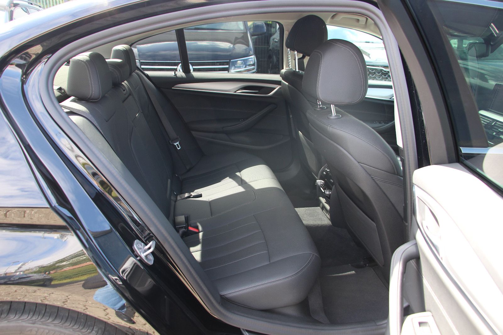 BMW 5 Lim. 520 d xDrive foto 8