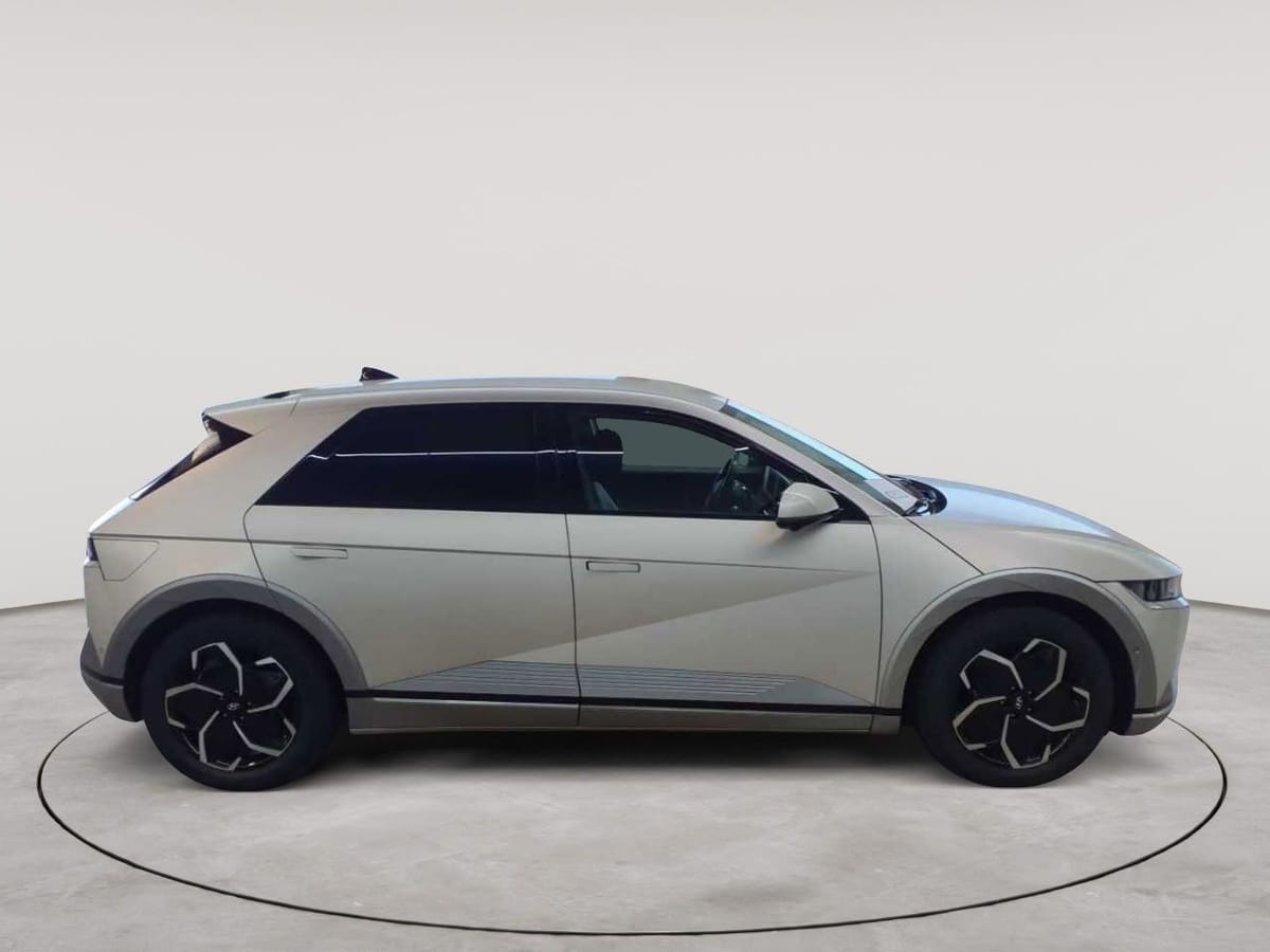Hyundai IONIQ 5 72,6 kWh 4WD Uniq Navi Leder foto 3