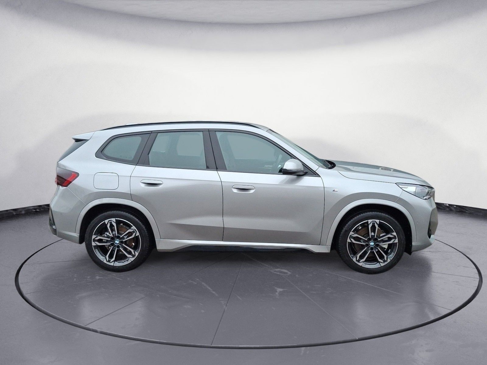 BMW X1 sDrive20i Steptronic M SPORT Driving Assistan foto 5