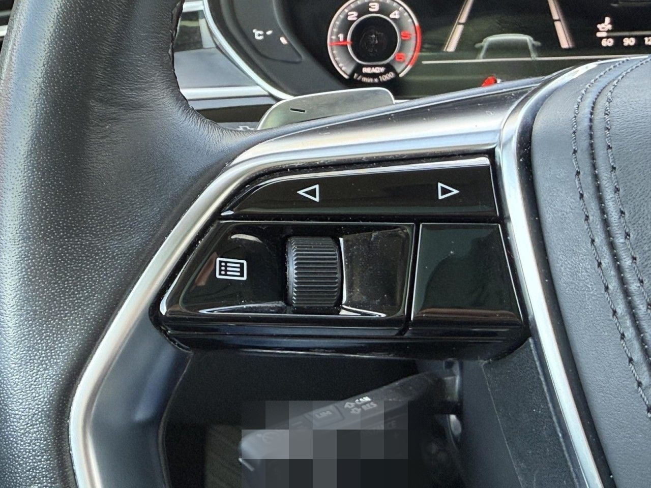 Audi A8 50 TDI HEAD, B&O, SERVO-TÜREN, DACH, AHK, TV foto 12