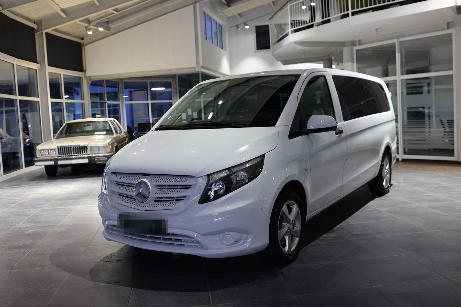 Mercedes-Benz Vito 116 CDI TOURER EXTRALANG EDITION 9-SITZER foto 3