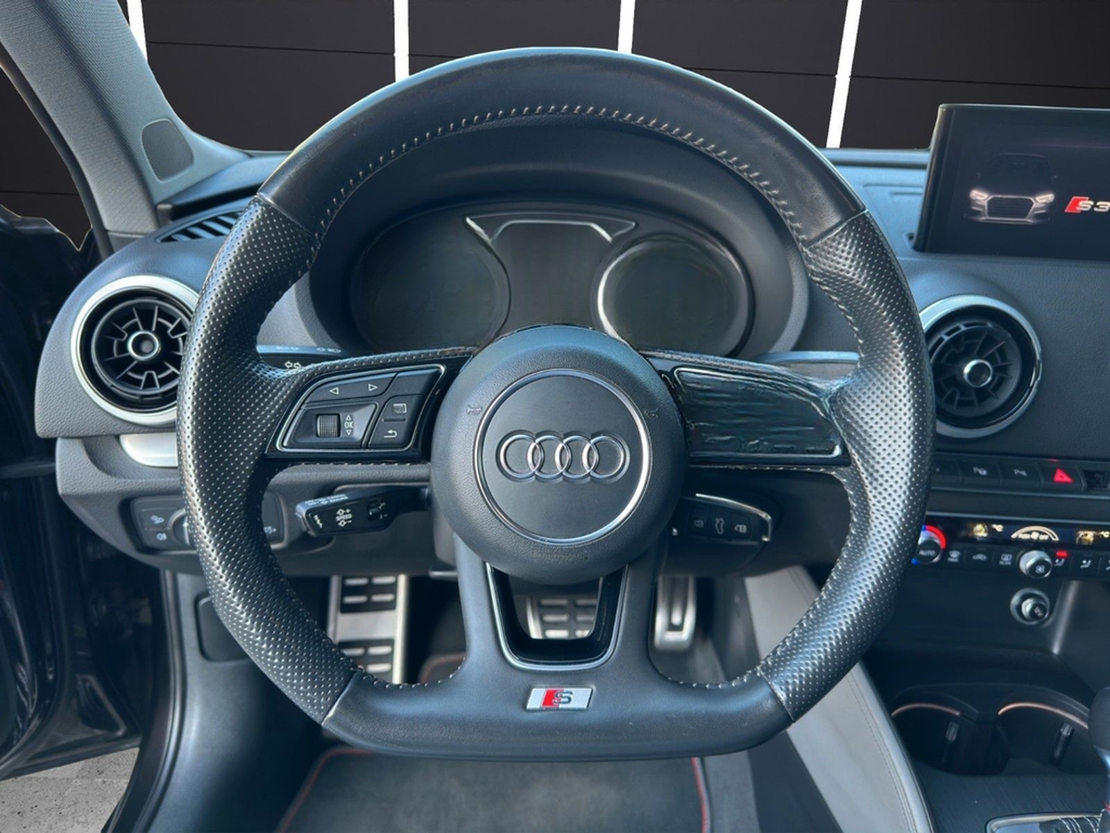 Audi S3 Sportback 2.0 TFSI quattro LED*B&O*Shz*Pano foto 8