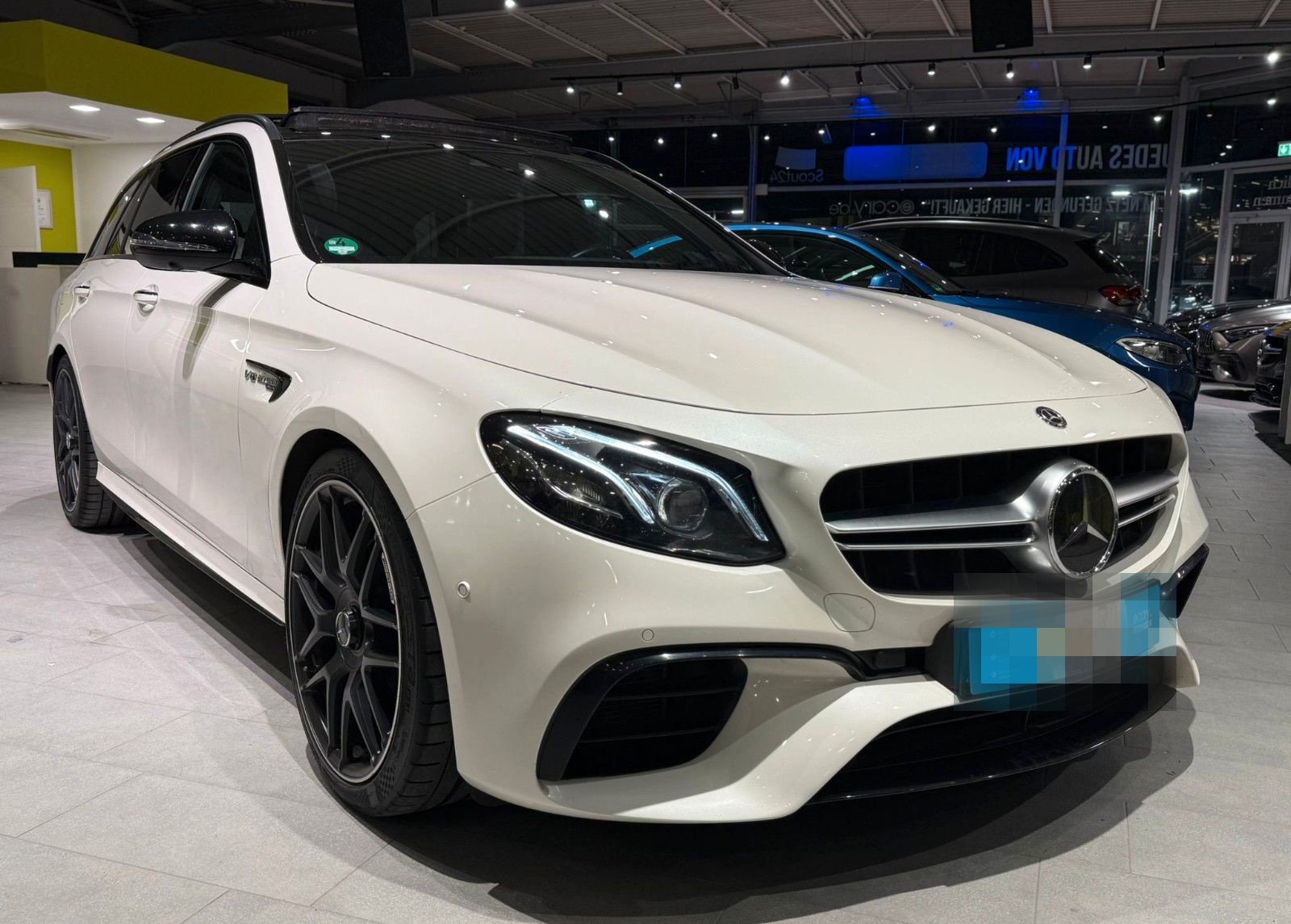 Mercedes-Benz E 63 AMG T-Modell 4Matic*Pano*Memory*Head-up* foto 10