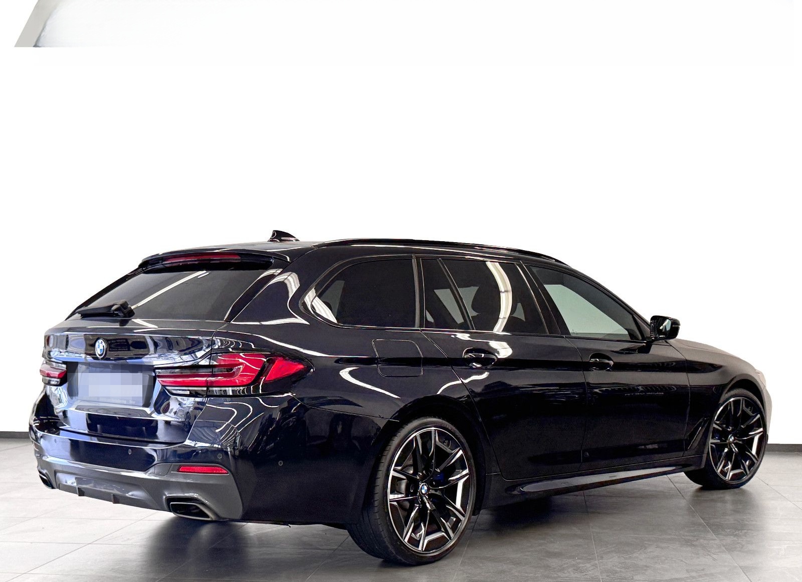 BMW 530d xDrive Touring M-SPORT-PRO LEDER ST-HZ PANO foto 2