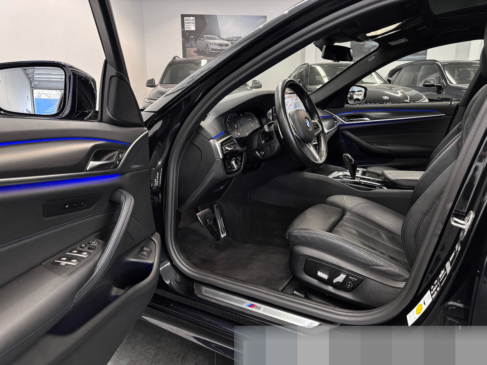 BMW 530d xDrive Touring M-SPORT-PRO LEDER ST-HZ PANO foto 11