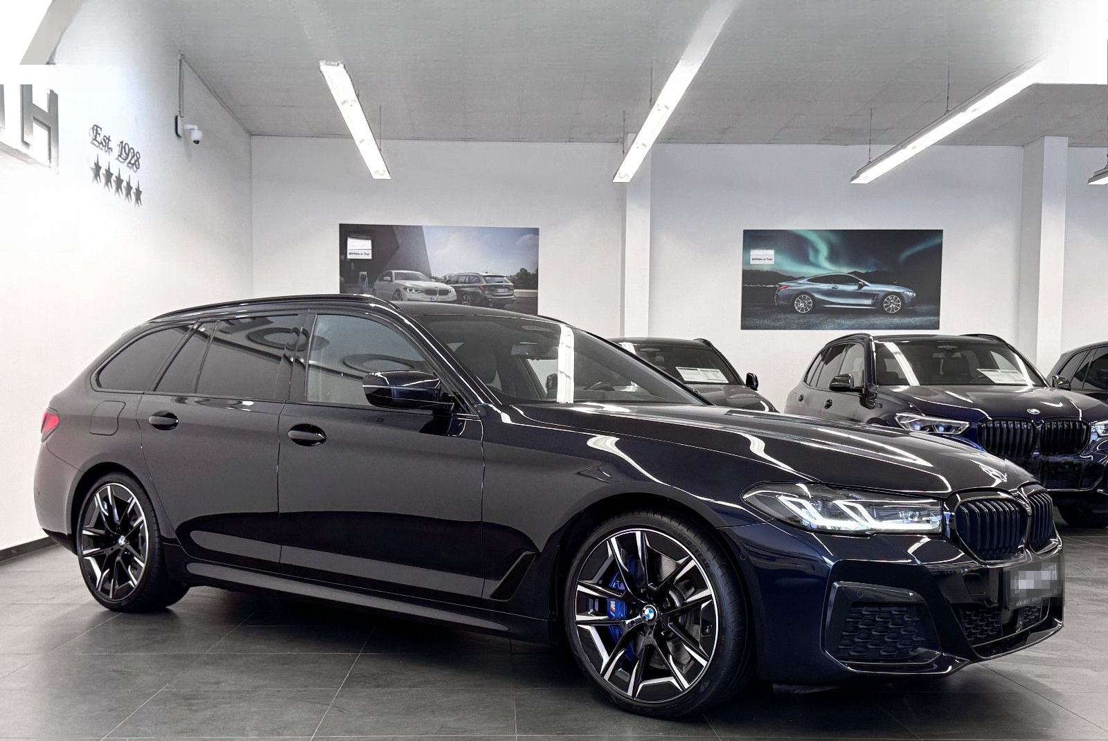 BMW 530d xDrive Touring M-SPORT-PRO LEDER ST-HZ PANO foto 3