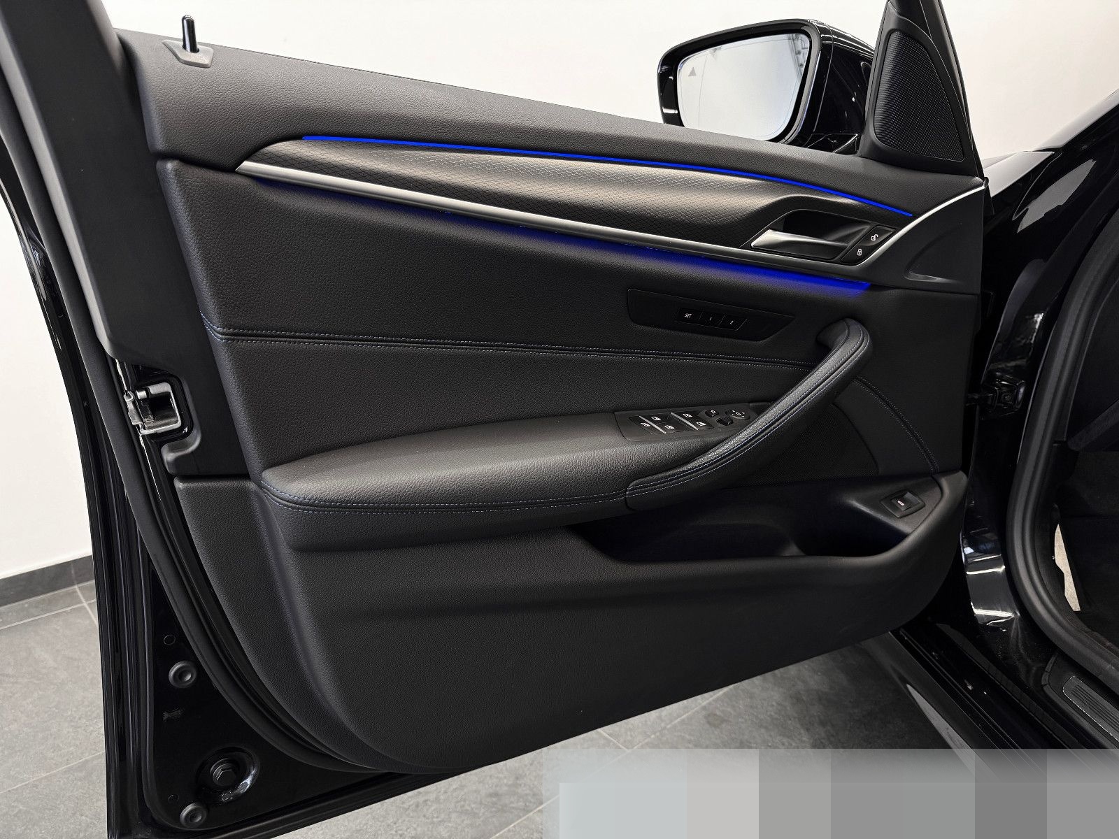 BMW 530d xDrive Touring M-SPORT-PRO LEDER ST-HZ PANO foto 22