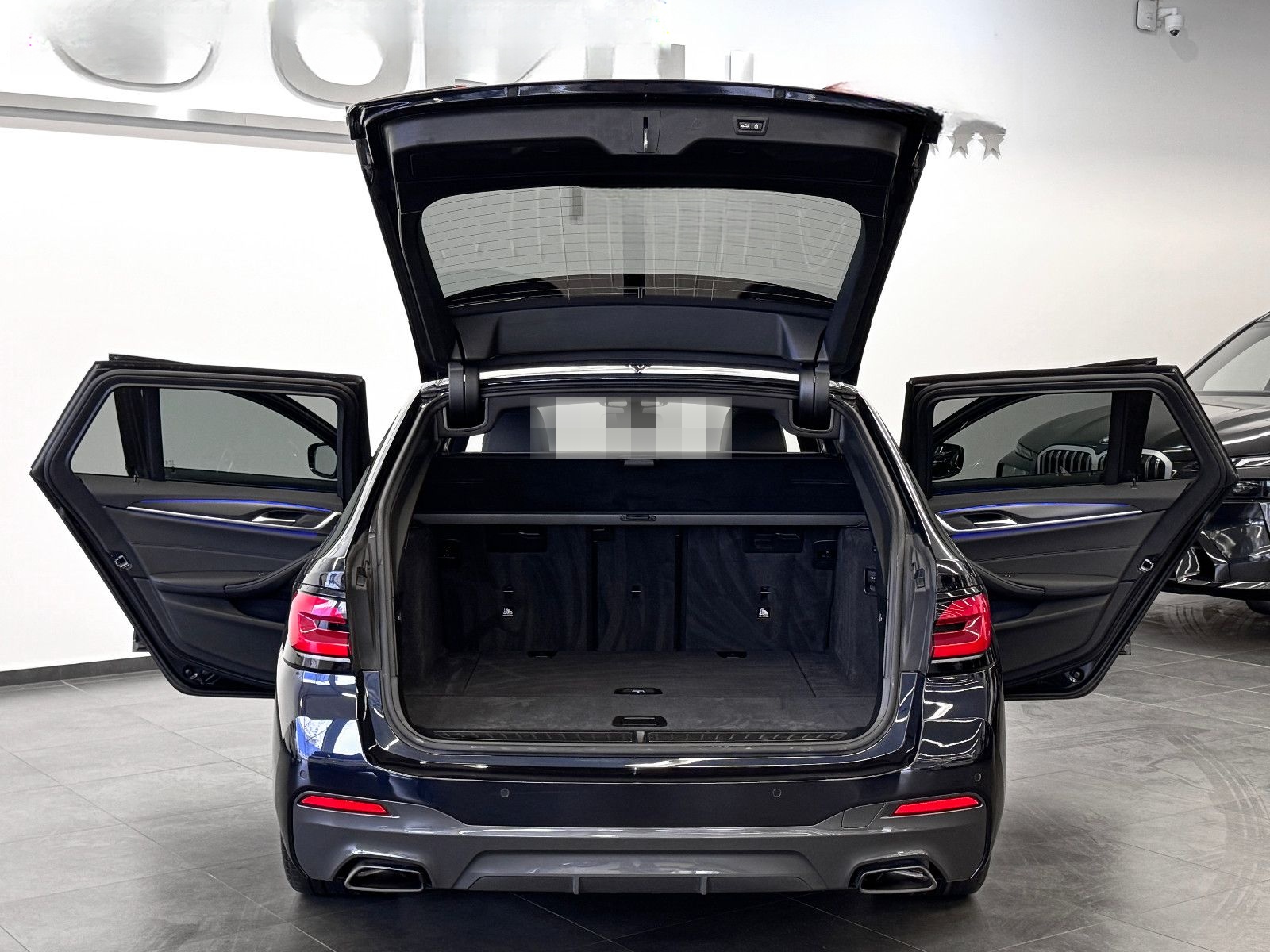 BMW 530d xDrive Touring M-SPORT-PRO LEDER ST-HZ PANO foto 10