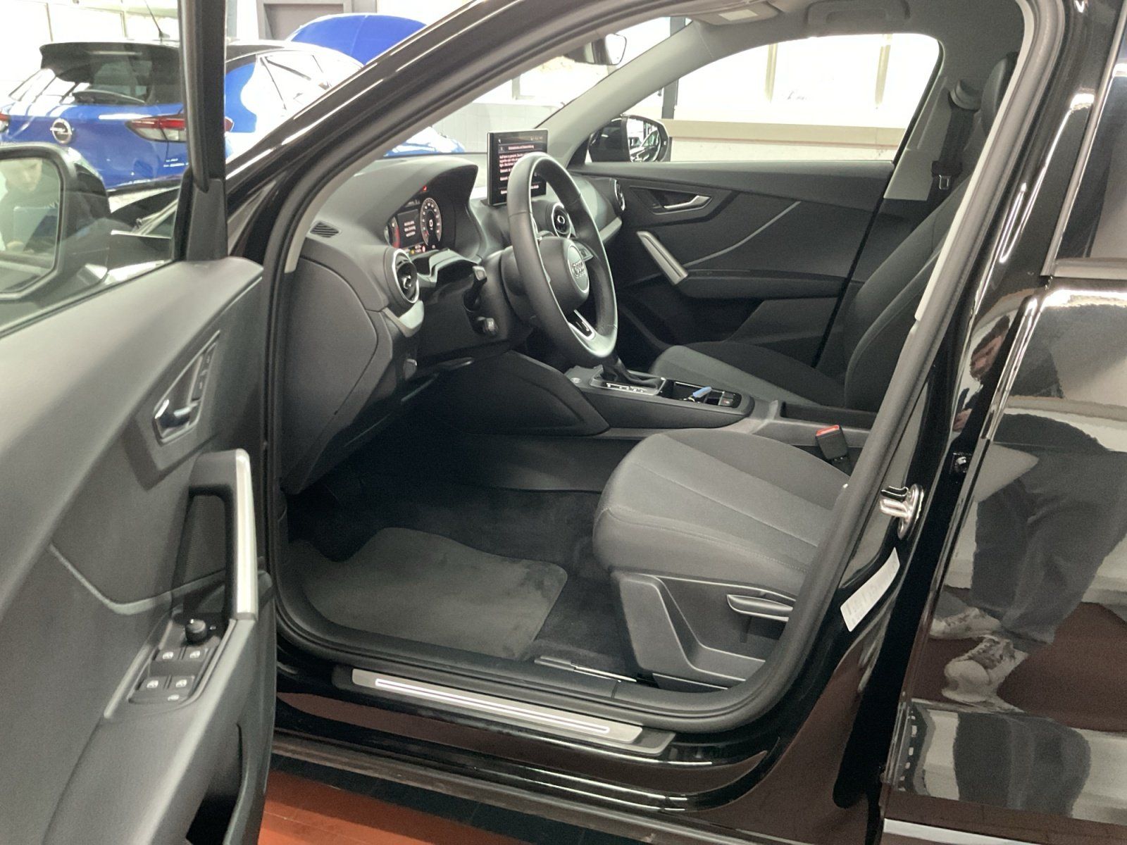 Audi Q2 35 TFSI S tronic advanced TEMPOMAT+PDC foto 6