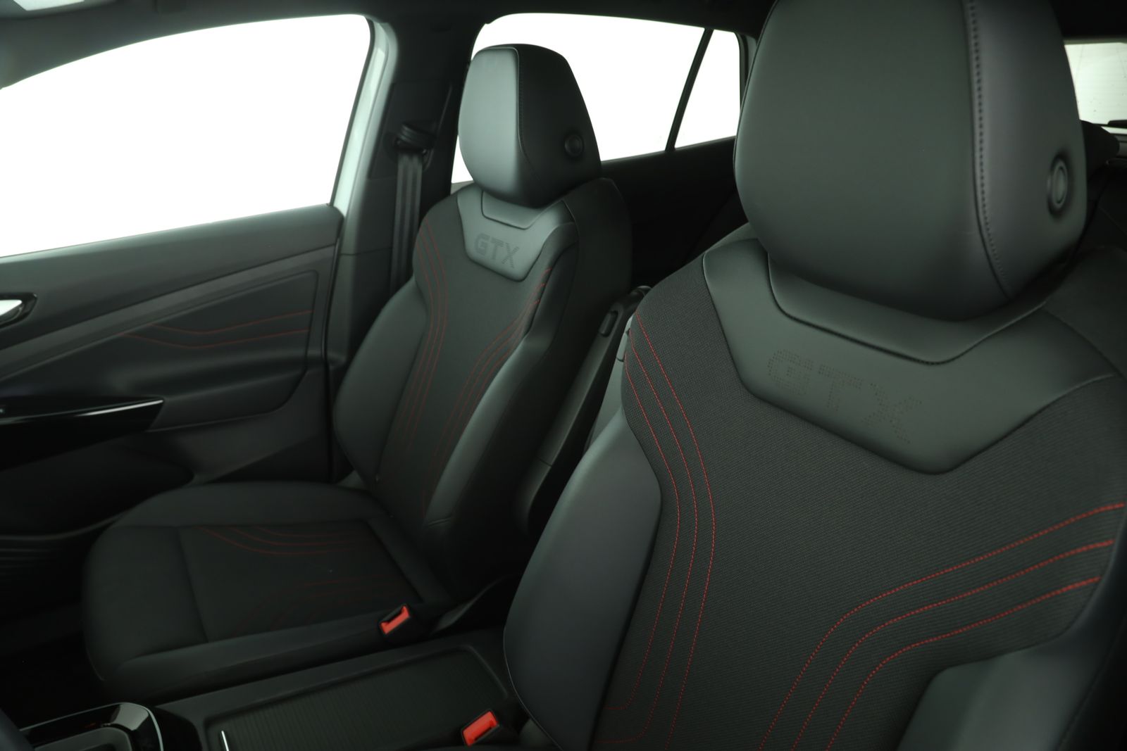 Volkswagen ID.4 GTX 4MOTION | NAVI | LED | SITZHEIZUNG | foto 12