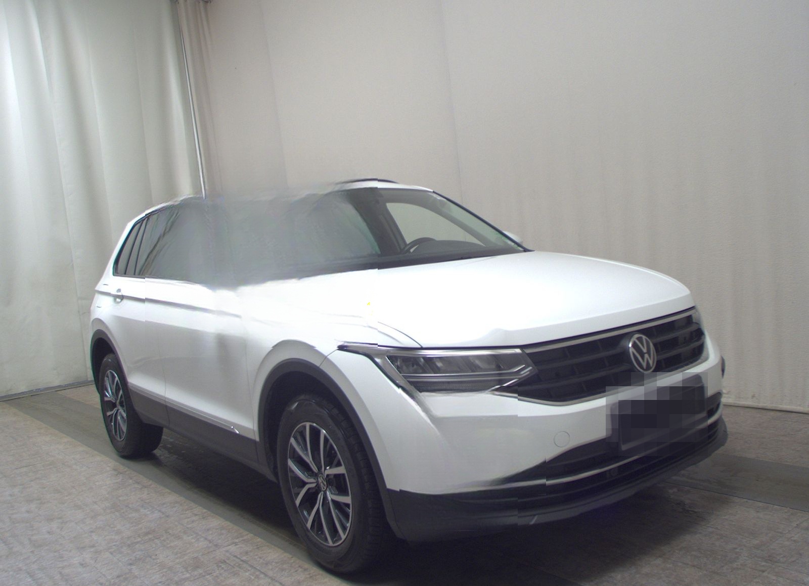 Volkswagen Tiguan 1.4 TSI e Life Navi LED AID HuD ACC PDC foto 3