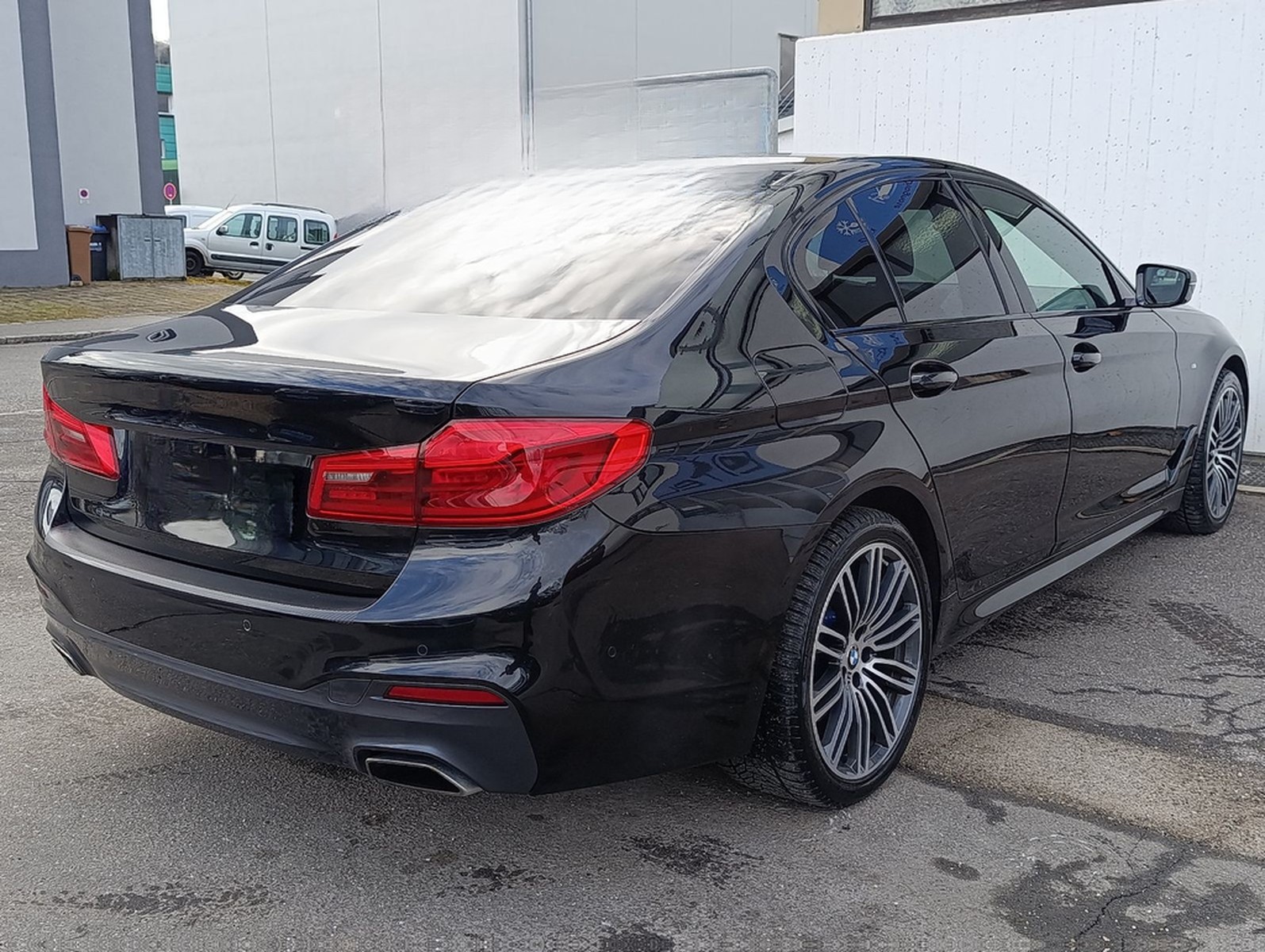 BMW Limousine 530 d xDrive M Sport Schiebedach LED foto 3