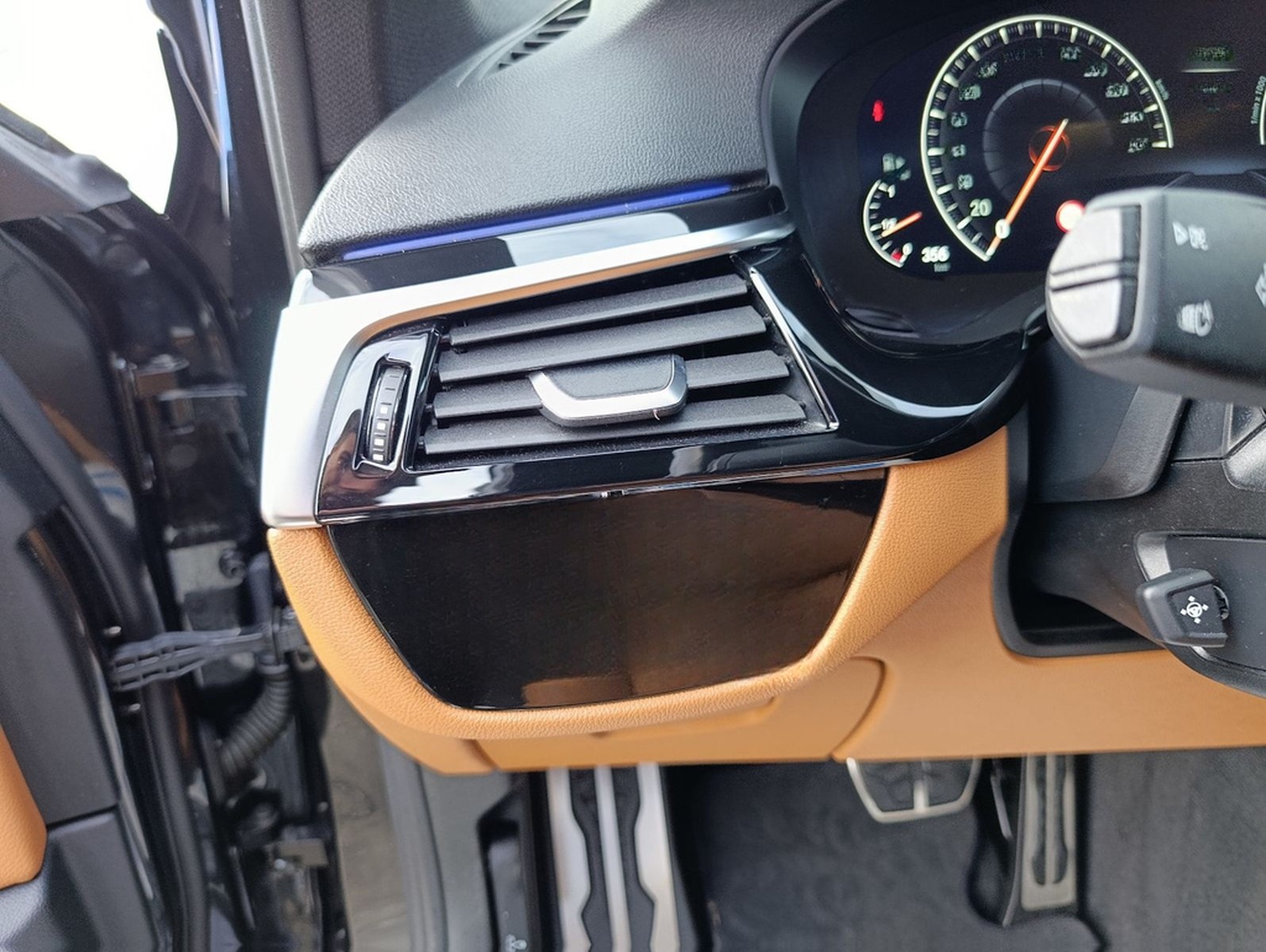 BMW Limousine 530 d xDrive M Sport Schiebedach LED foto 25