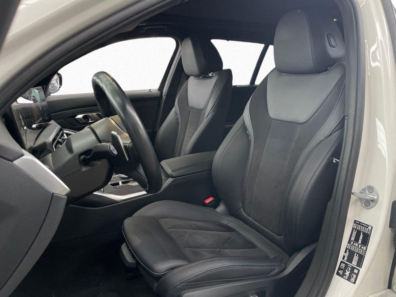 BMW 330d Touring xDrive M SPORT PRO Pano AHK St&Go foto 13