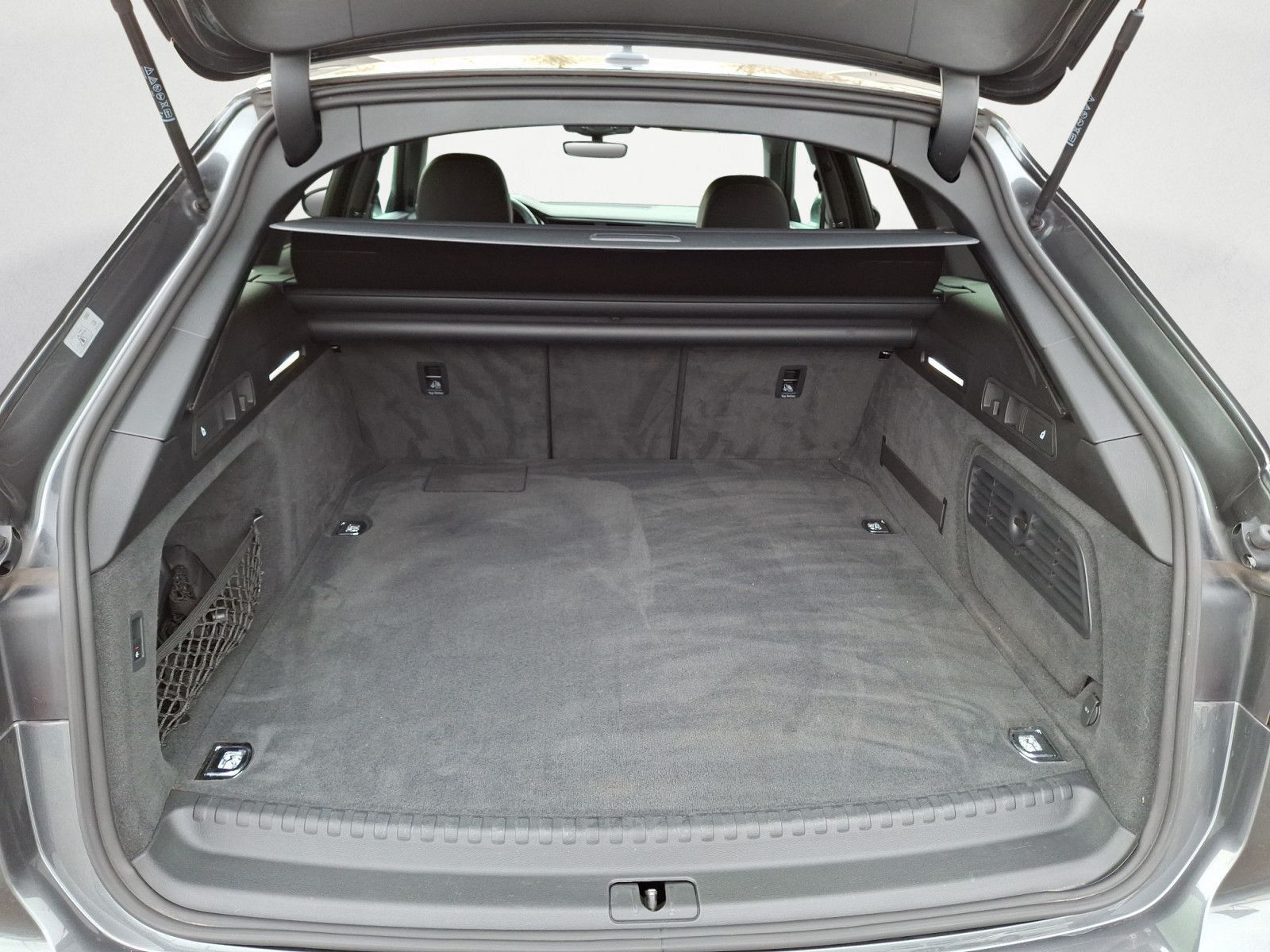 Audi A6 Avant 55 TFSI e quattro S tronic sport e-tron foto 13