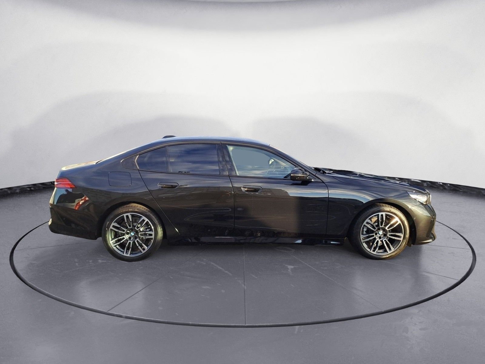 BMW 520d Limousine MSport Innovationspaket Travelpak foto 7