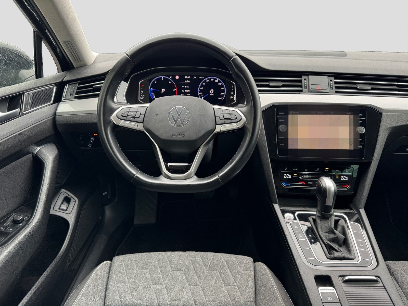Volkswagen Passat Variant 2.0TDI DSG 4Mo Business Navi  AHK foto 6