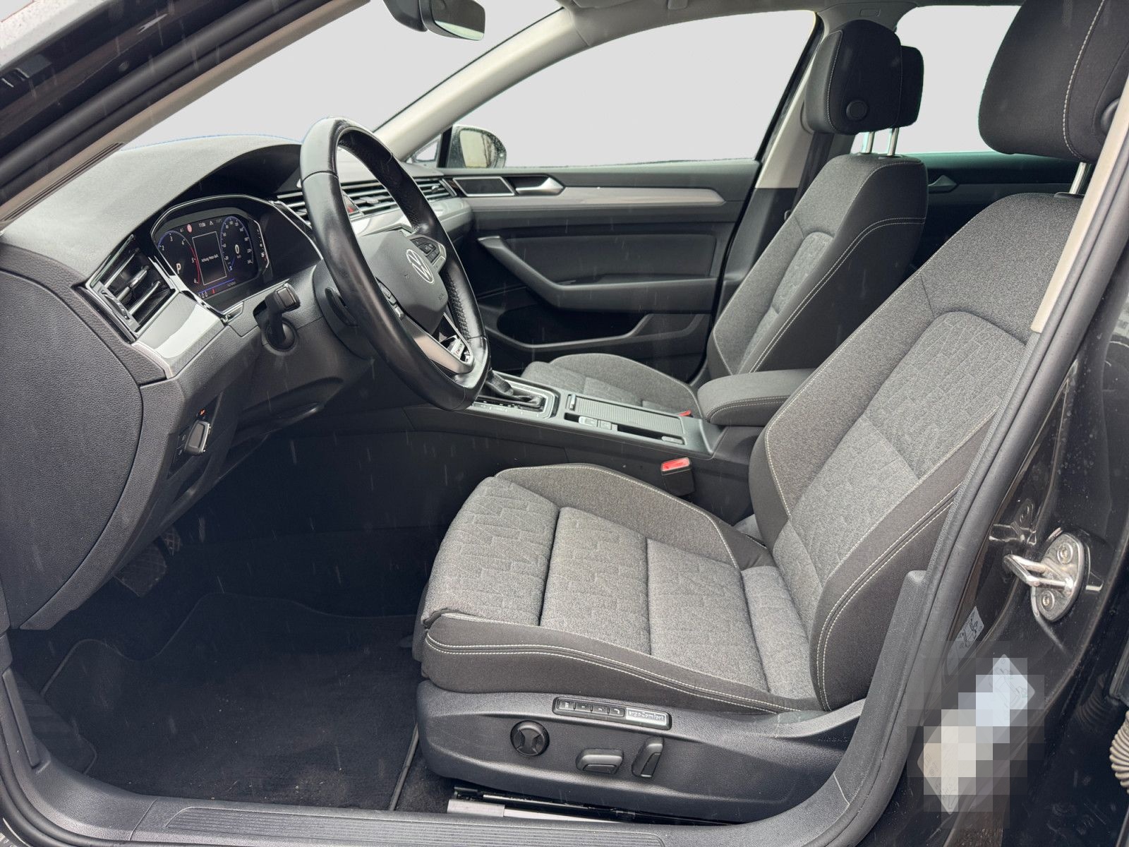 Volkswagen Passat Variant 2.0TDI DSG 4Mo Business Navi  AHK foto 10