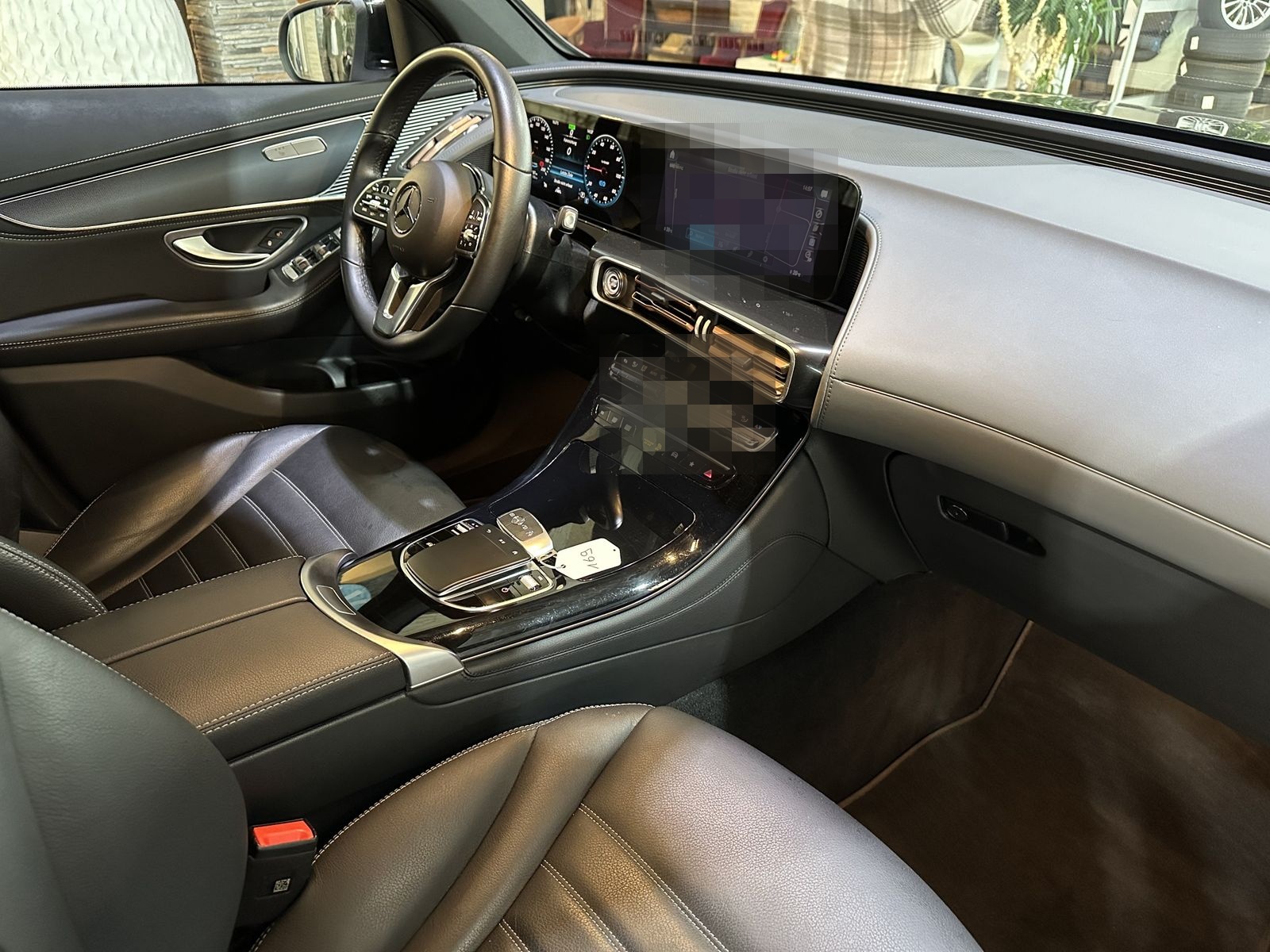 Mercedes-Benz EQC 400 4Matic Leder Navi LED R.Cam SHZ DAB  foto 13