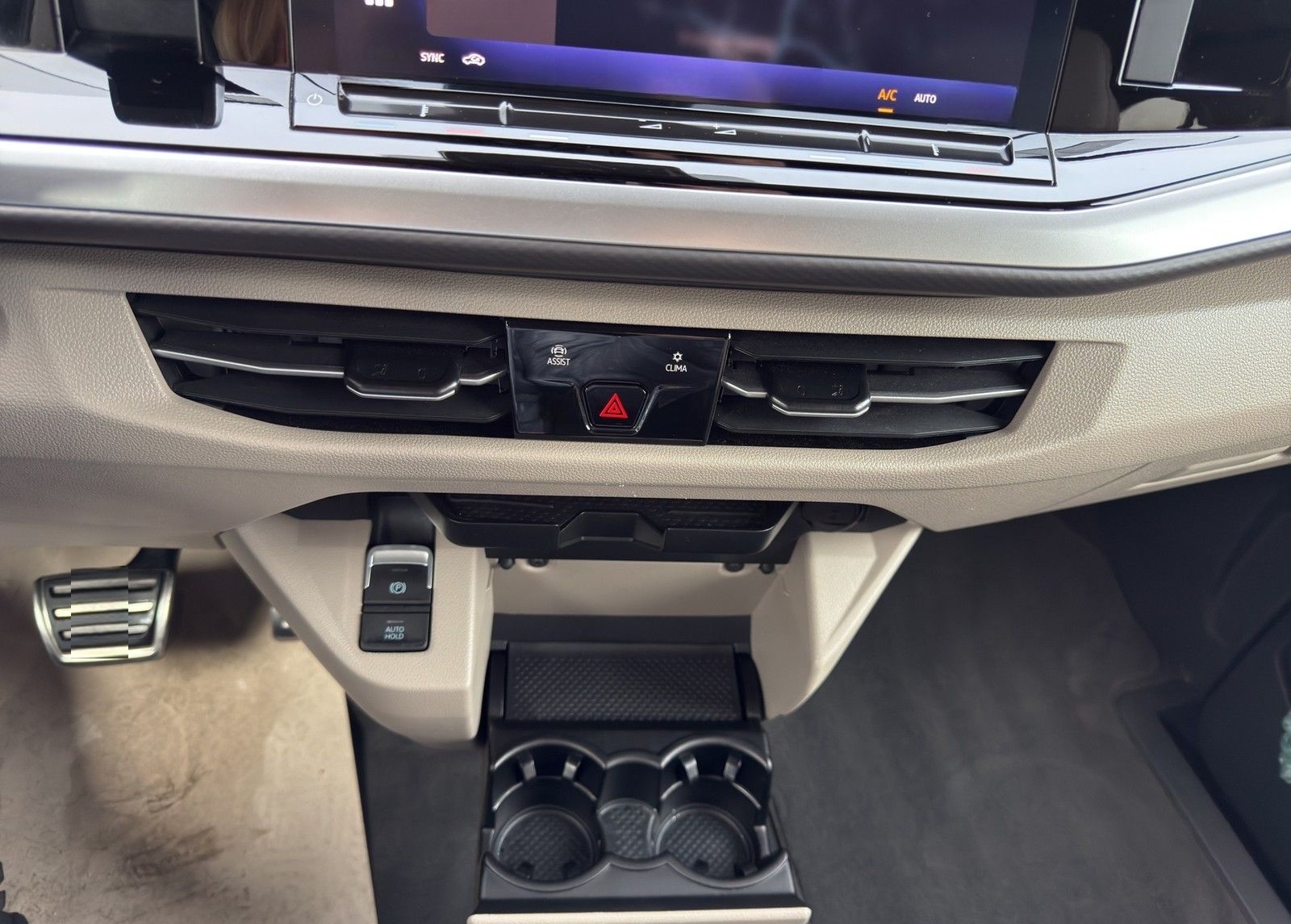 Volkswagen T7 Multivan Style 2,0 l 110 kW TDI T7 Multivan S foto 15