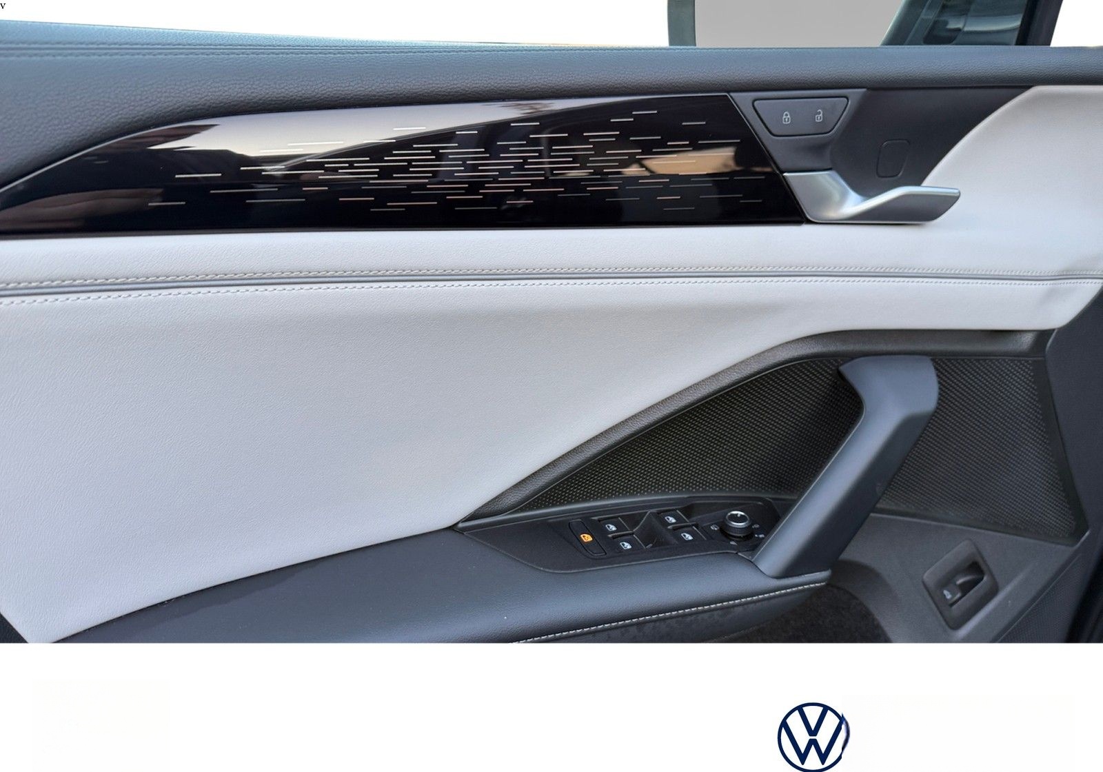 Volkswagen TIGUAN ELEGANCE 2.0 TDI 4M DSG IQ-LIGHT+STANDHE. foto 15