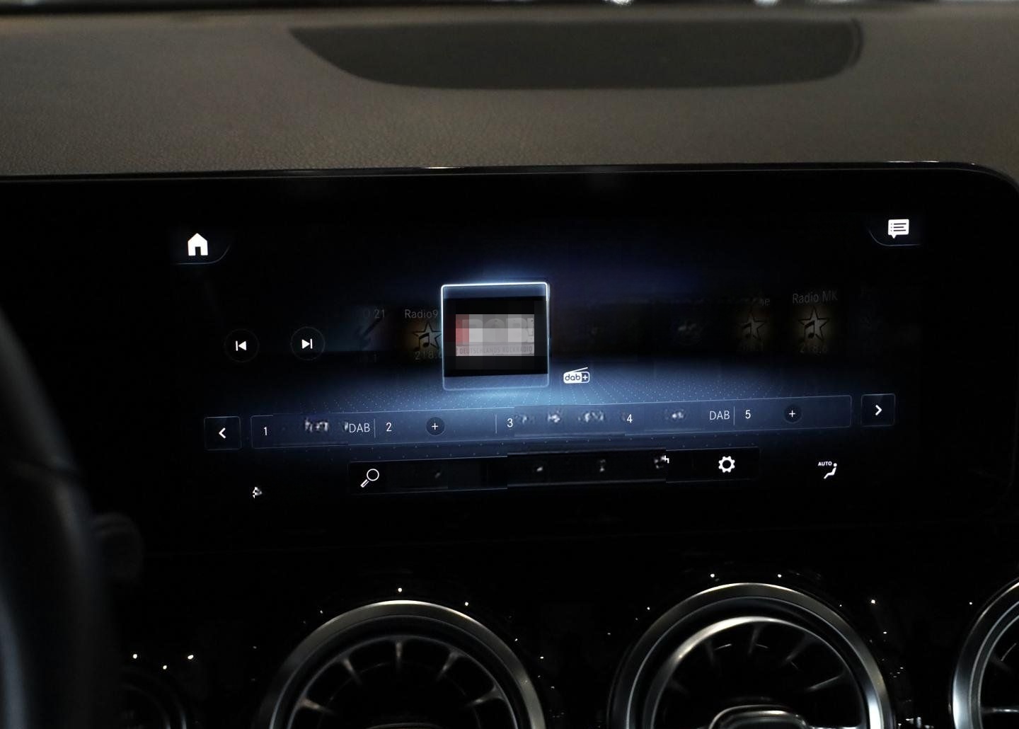 Mercedes-Benz GLA 200 Style Ambiente Sitzheizung MBUX-Navi LED foto 14