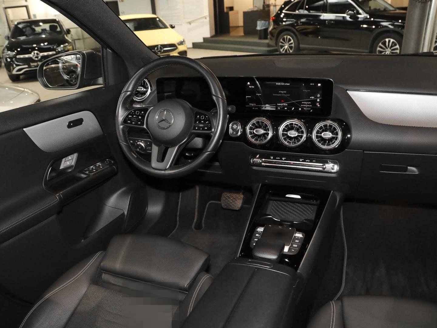 Mercedes-Benz GLA 200 Style Ambiente Sitzheizung MBUX-Navi LED foto 7