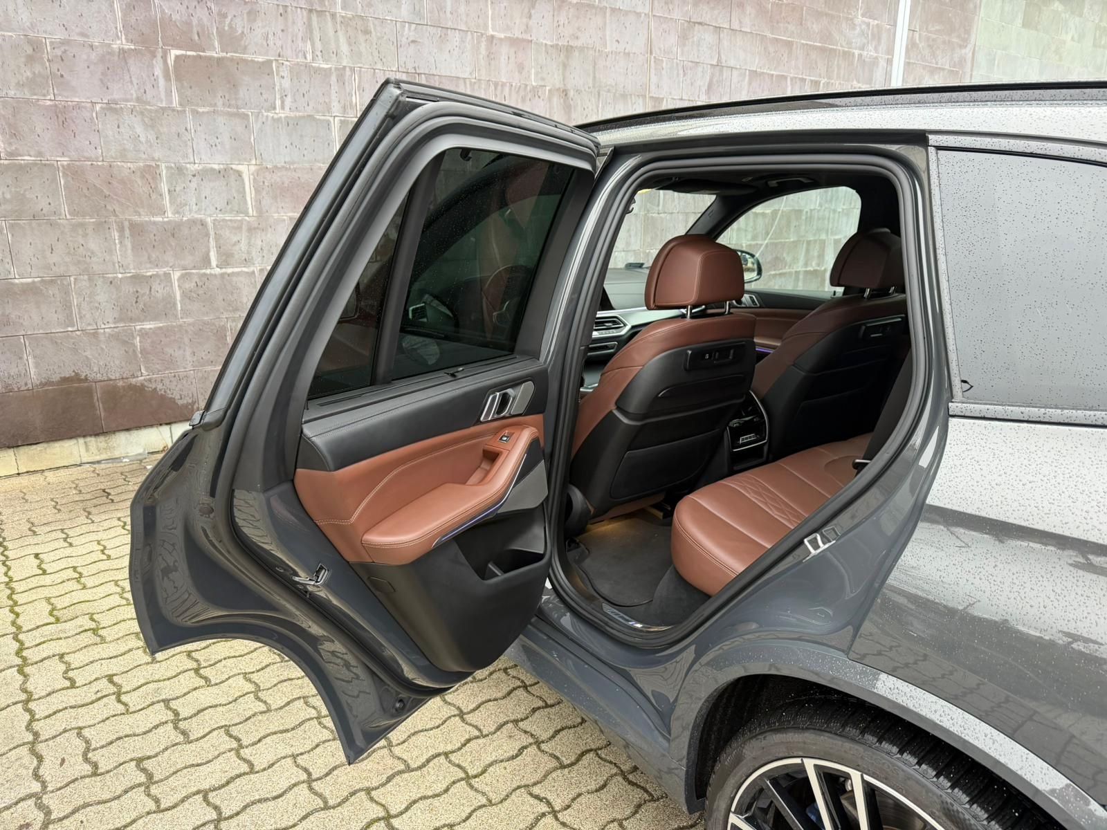 BMW X5 40d M SPORT.INDIVIDUAL.MASSAGE.SOFTCL.SKY.22" foto 11
