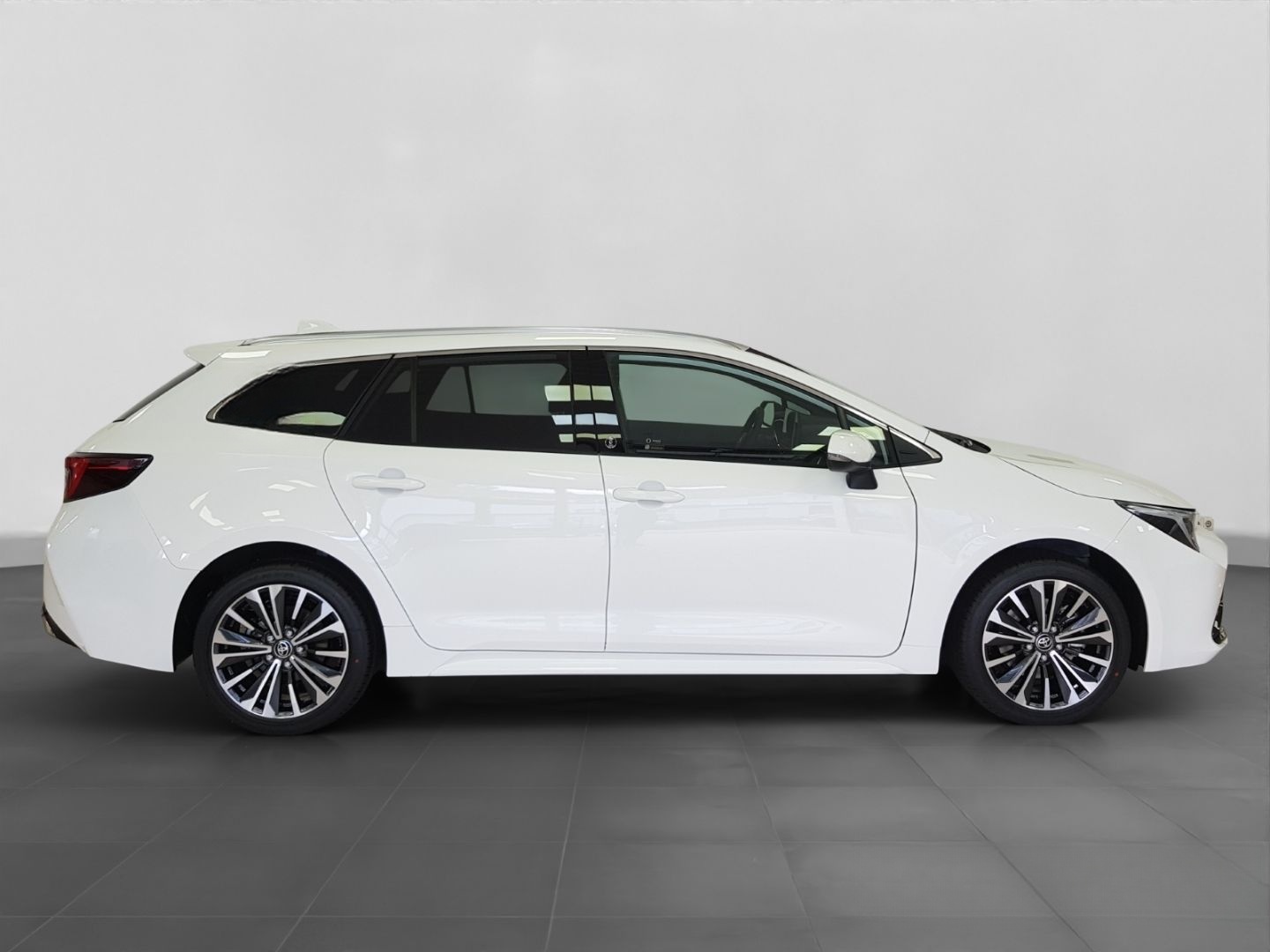 Toyota Corolla TS 2.0 Hybrid Team D Technik Paket foto 5