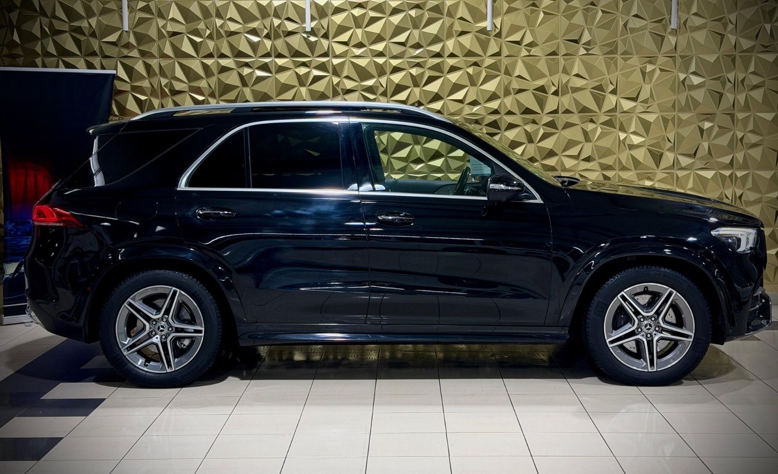 Mercedes-Benz GLE 300 d 4Matic|PANO|HUD|LUFT|SERVICE NEU|MEMO foto 10